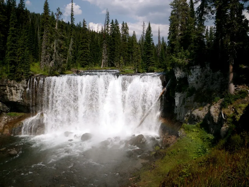 Iris Falls - Bechler River Trail - Yellowstone Backpacking - Yellowstone Guidelines
